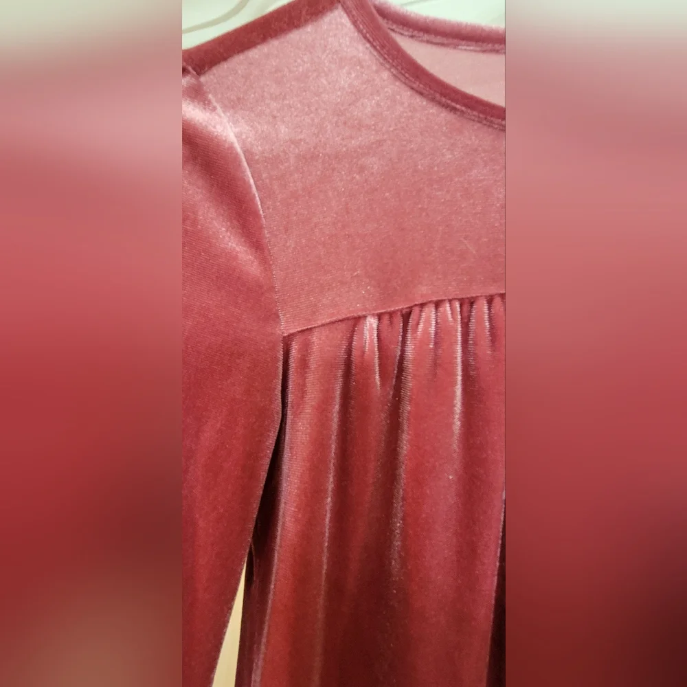 M (8) - Picture 2 of 4